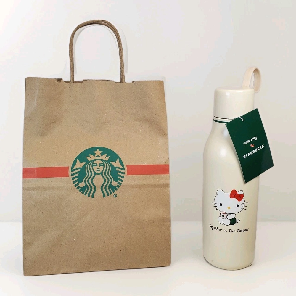 Starbucks Hello Kitty Water Bottle 20oz 2025‎ Christmas Holiday Limited Edition